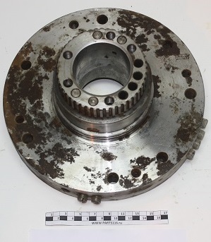 Ступица гидротрансформатора старого образца БЕЛАЗ с хранения (548А-1709052)